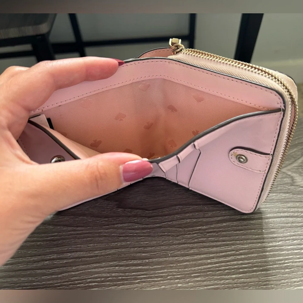 Kate Spade Leila Small Pebbled Leather Wallet